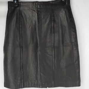 Lord & Taylor Black Leather Skirt Size 8 Soft